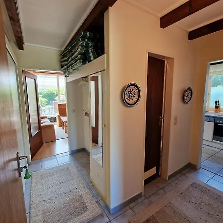 Ostseewiesen 1 דירה *